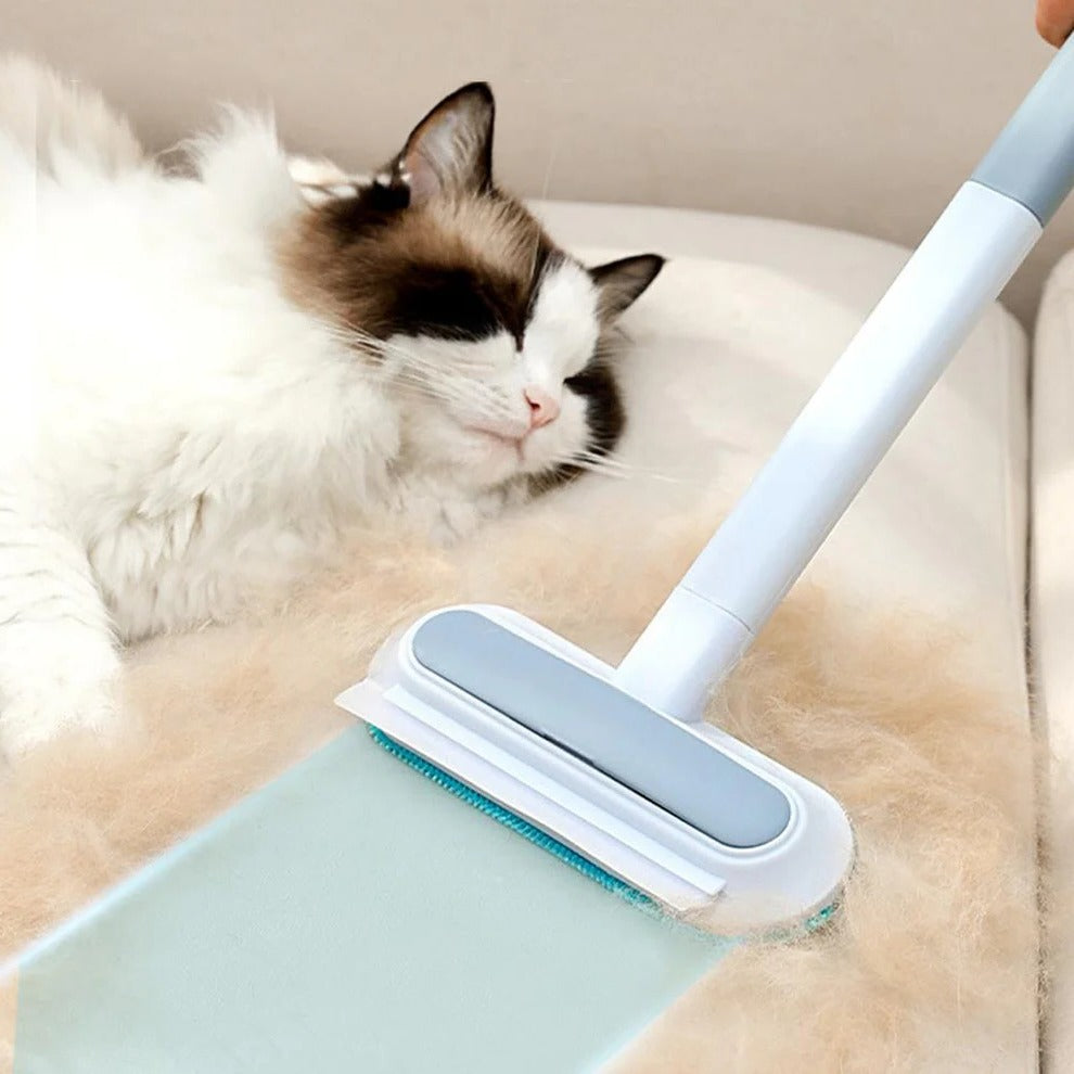 Belro pet hair remover for dogs, showing a handheld grooming tool with pet hair on its surface.