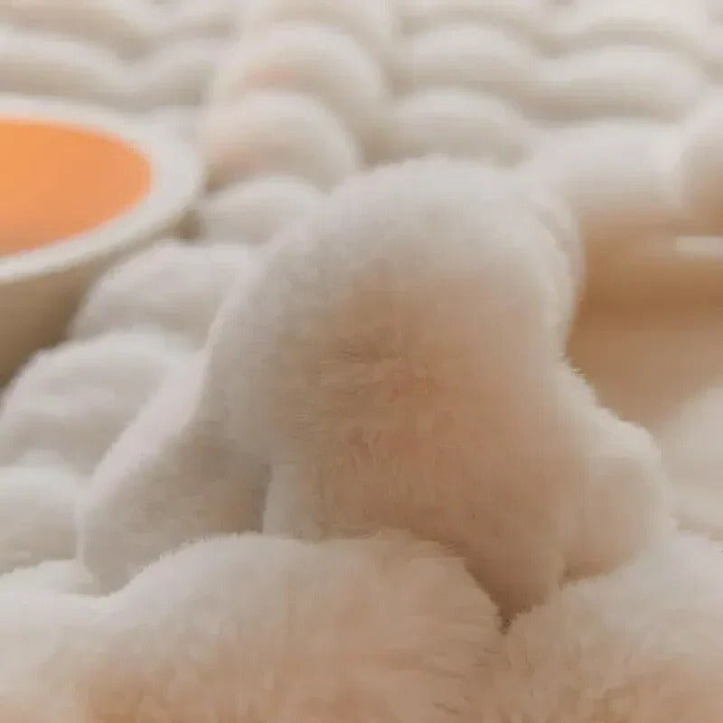 Belro multi-season blanket in neutral tones, cozy and soft for home bedding or lounging.