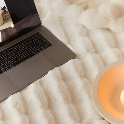 Belro multi-season blanket in cozy, soft fabric with a neutral color, perfect for home bedding and versatile year-round comfort.