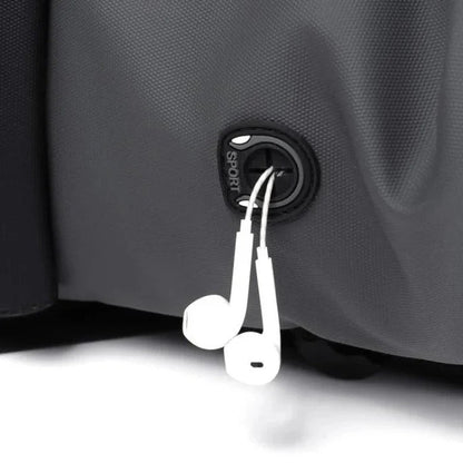 Belro Everyday Backpack for laptops, black fabric with adjustable straps, padded compartments, designed for electronics and computing needs.