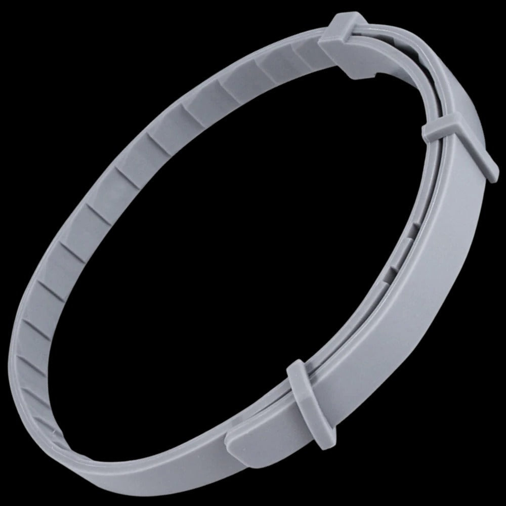Belro parasite repellent dog collar showing a close-up of the collar’s design and fastening, suitable for pet protection.