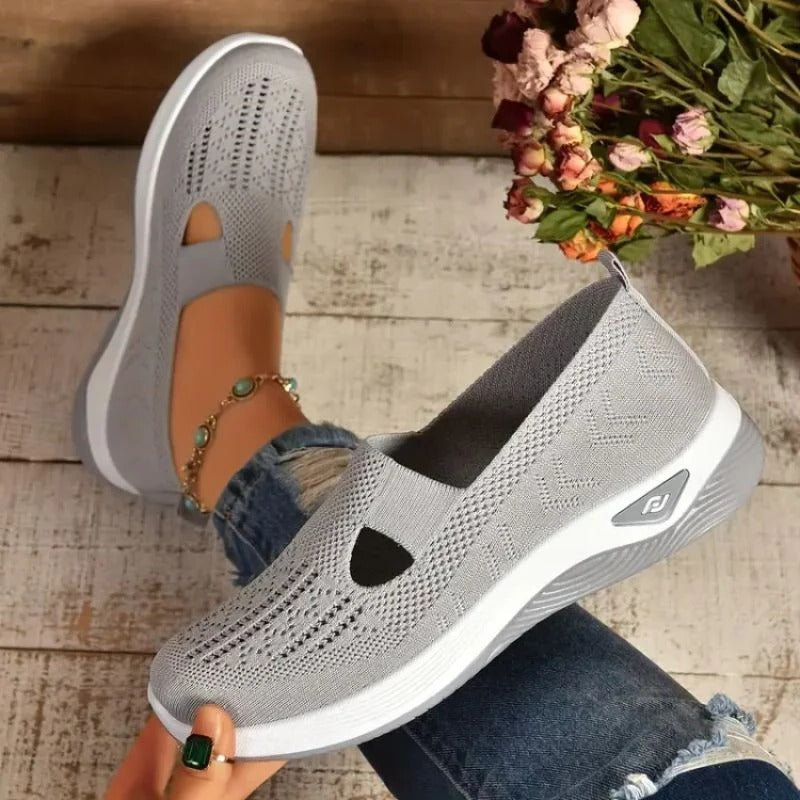 Belro women’s comfort mesh sneakers with breathable mesh upper and cushioned sole, designed for casual wear.