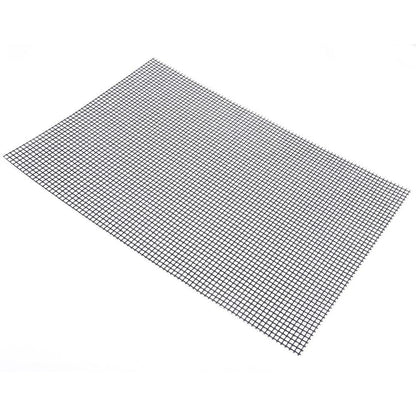 Belro non-stick BBQ grill mesh mat laid on a grill, ideal for grilling vegetables, meats, and seafood without sticking.