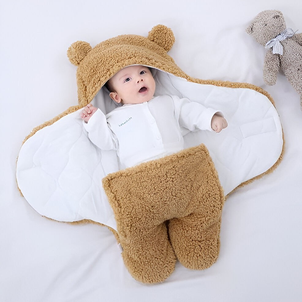Soft Belro baby blanket with cozy, plush fabric, perfect for gentle cuddles and nursery decor.
