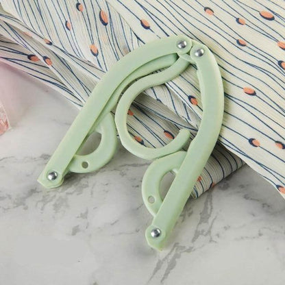 Belro foldable travel clothes hanger for easy packing and organization, compact design for home and travel storage.