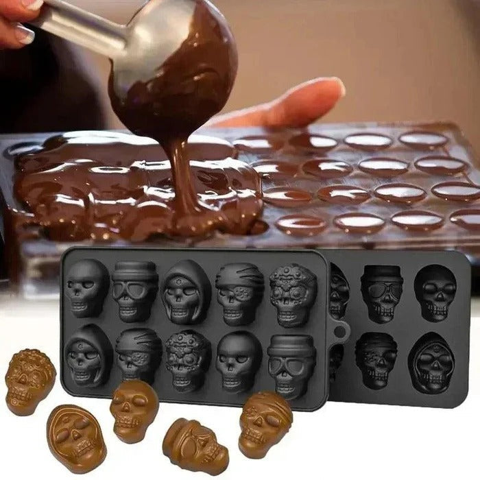 Belro skull-shaped ice cube tray for home kitchen, showing multiple detailed skull ice cubes in a silicone mold.