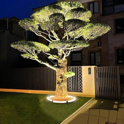 Belro LED Tree Spotlight illuminating a garden tree with bright, energy-efficient outdoor lighting in a home and garden setting.