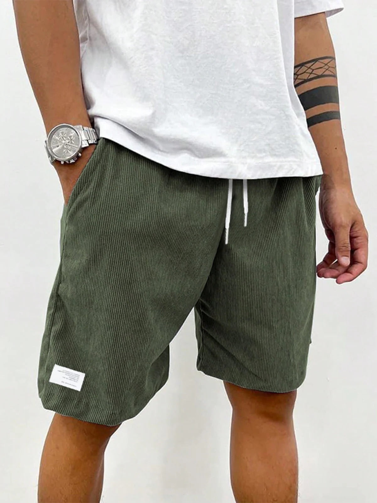 Men's corduroy leisure shorts by Belro, shown in a casual fit with front pockets and a relaxed style, suitable for everyday wear.