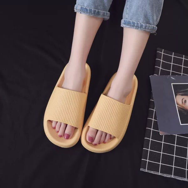 Belro Cloud Slippers orthopedic sandals with cushioned footbed and open-toe design, ideal for comfortable indoor footwear.