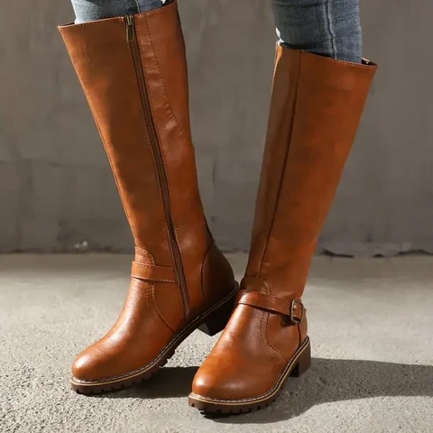 Belro elegant leather women's boots with sleek design and pointed toes, perfect for stylish everyday wear.