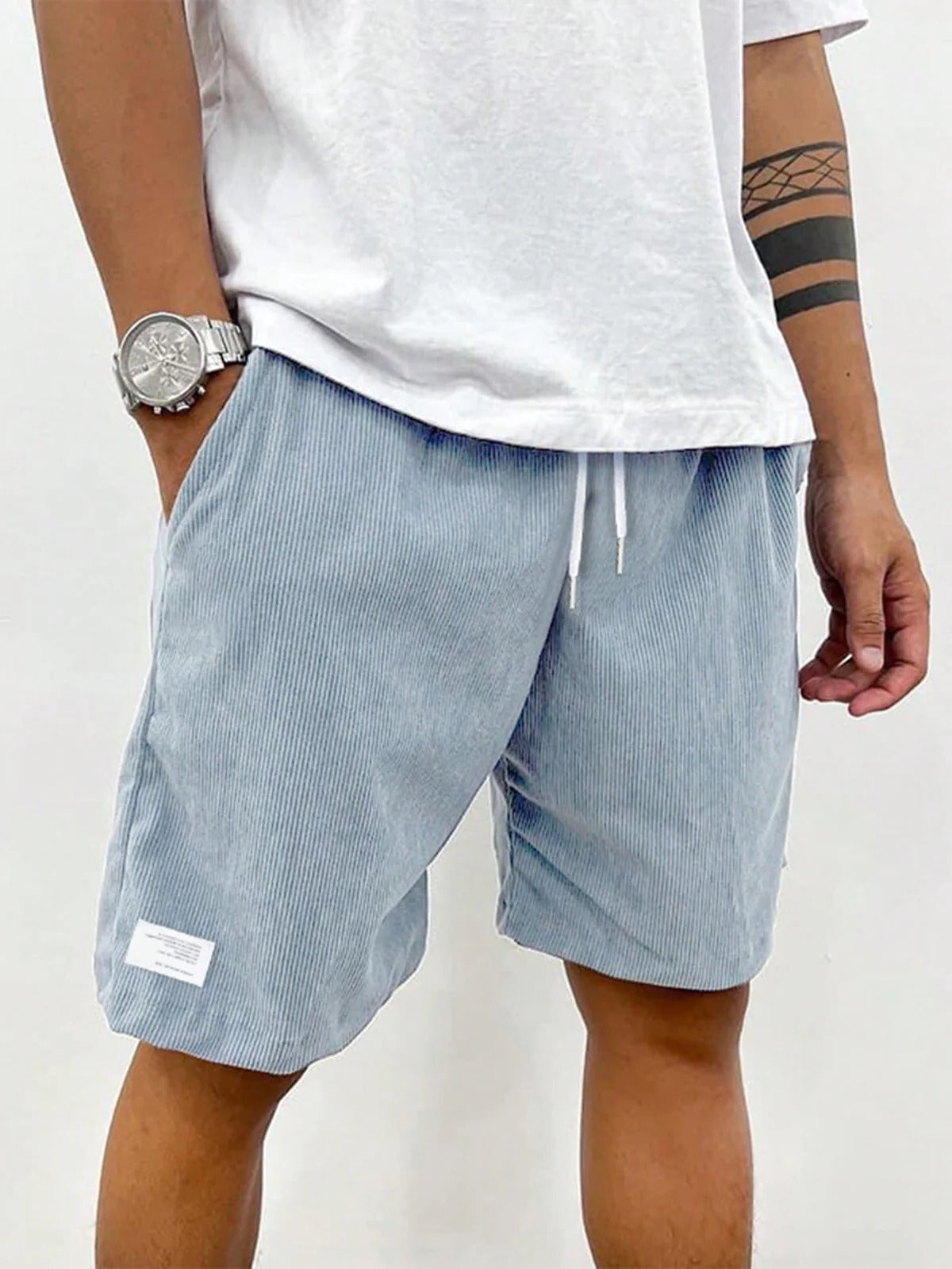 Men's Belro corduroy leisure shorts in a relaxed fit, showing the textured fabric and casual style ideal for everyday wear.