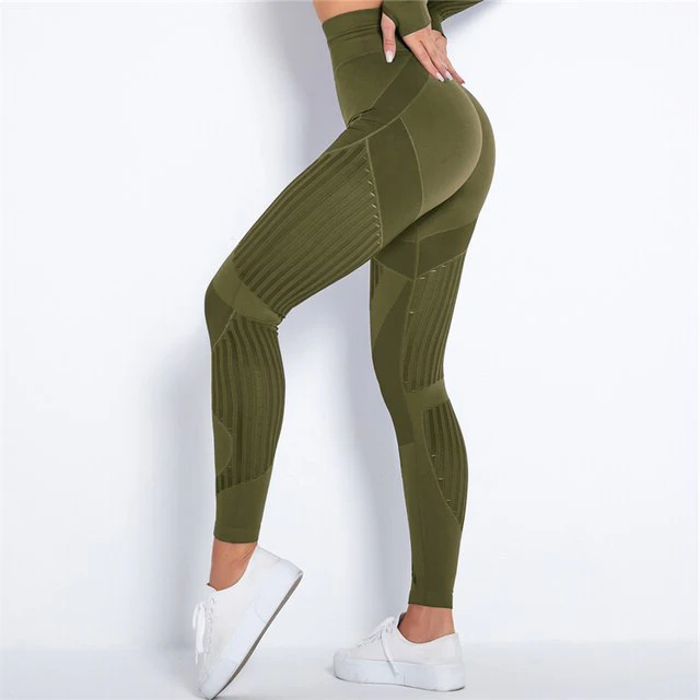 Belro anti-cellulite compression leggings in black, designed for activewear with sleek, form-fitting fabric and supportive fit.