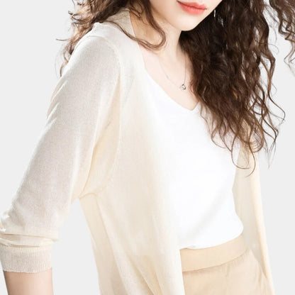 Lightweight women's vest by Belro, elegant sleeveless clothing perfect for layering and stylish casual wear.