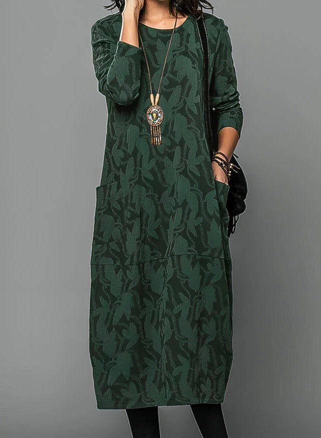 Belro women's casual winter dress with round neckline and warm fabric, stylish and comfortable for cold weather.
