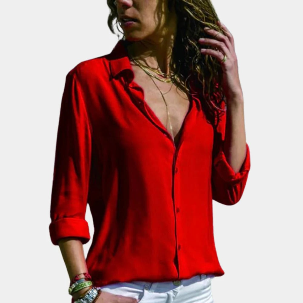 Comfortable women's Belro shirt in soft fabric, featuring a relaxed fit and classic design, perfect for casual wear.