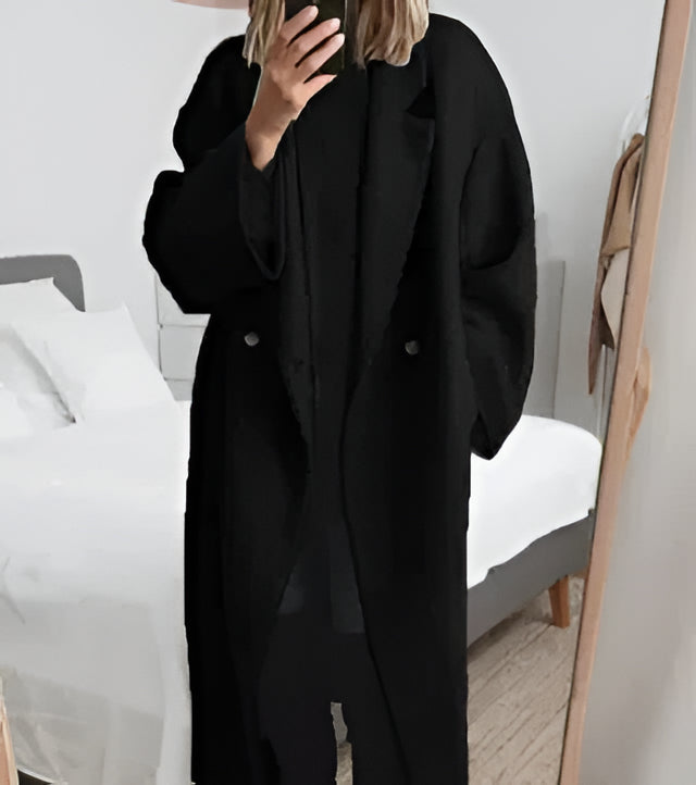 Belro oversized women's cashmere coat with lapel collar, showcasing soft fabric and relaxed fit in a stylish outerwear design.