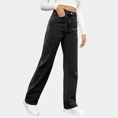 Belro women's casual baggy jeans showing relaxed fit and classic denim style in a natural pose.