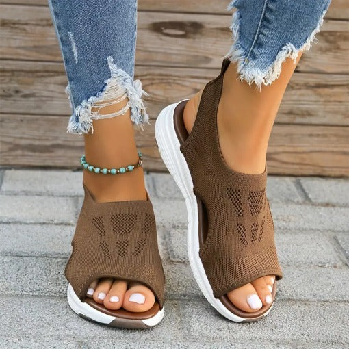 Belro women's sport sandals designed for pain relief, featuring supportive straps and cushioned soles for comfortable wear.
