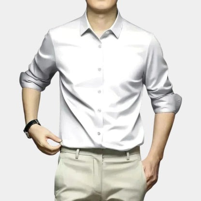 Belro men's wrinkle-free shirt, stylish and timeless, shown in a well-fitted, crisp fabric perfect for professional or casual wear.