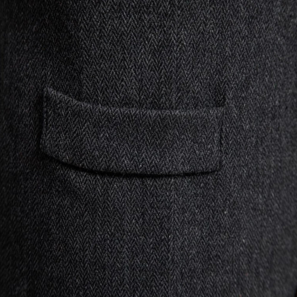 Belro men's stylish vest, lightweight clothing vest with a modern design, shown in a close-up of the front view.