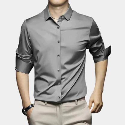 Belro men's wrinkle-free shirt, timeless men's clothing, in classic design, displayed on a neutral background.