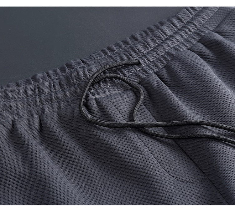 Men's leisure suit by Belro, featuring a comfortable casual clothing set with jacket and pants, ideal for relaxed everyday wear.