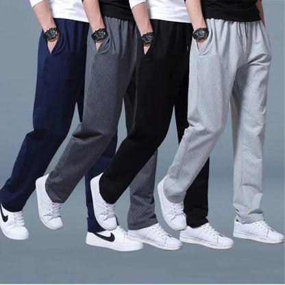 Men's Belro jogging pants in black, featuring a relaxed fit and elastic waistband, suitable for casual and athletic wear.