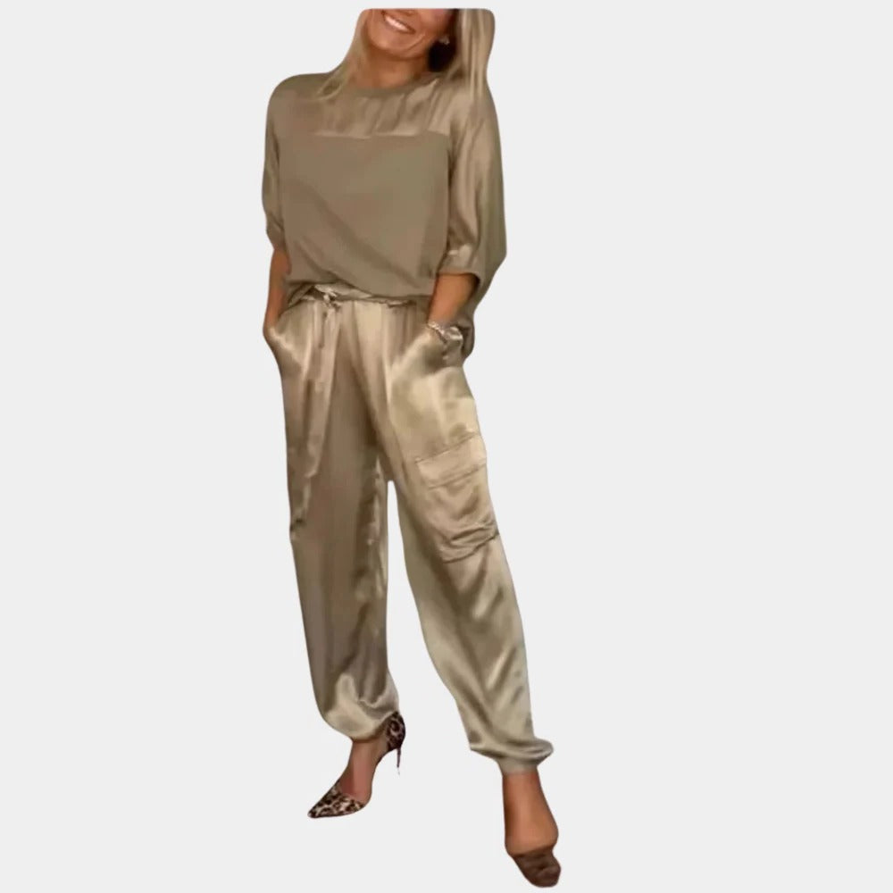 Belro stylish two-piece ladies set with matching leggings, made of comfortable, trendy fabric perfect for casual wear.