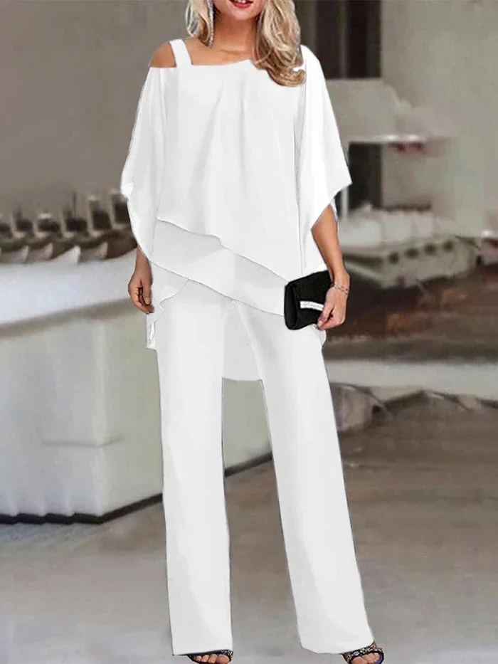 Belro elegant clothing set featuring stylish top and matching pants, perfect for sophisticated casual wear.