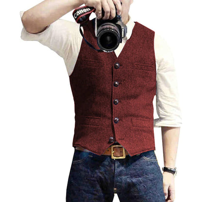 Belro men's stylish vest made of lightweight fabric, featuring a sleek design and tailored fit for a modern look.