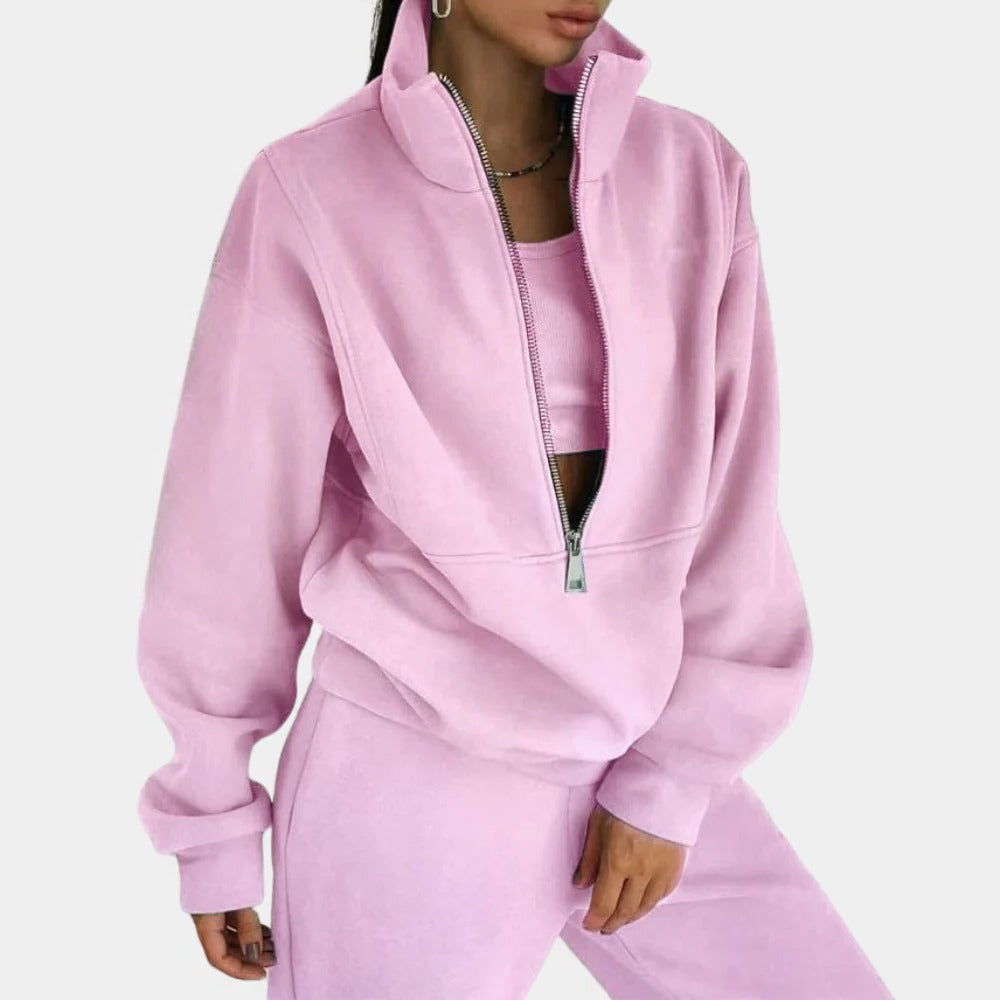 Belro women's two-piece tracksuit, comfortable sleepwear set with a matching top and pants, in soft fabric for relaxing nights.