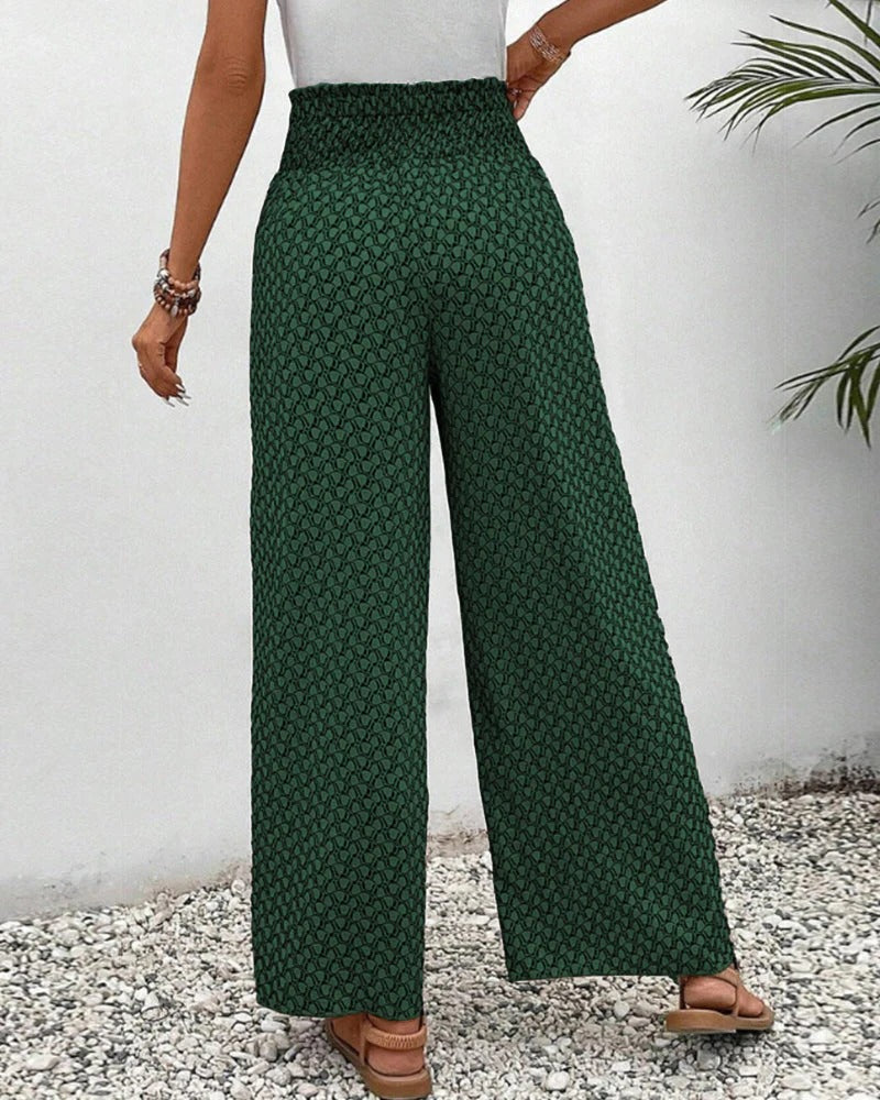 Women's Belro trousers with a stylish geometric print, featuring a comfortable fit and modern design for everyday wear.