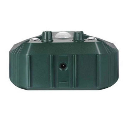 Belro ultrasonic cat repellent device emitting ultrasound and noise for outdoor pest control against cats, foxes, rats, squirrels, and dogs.