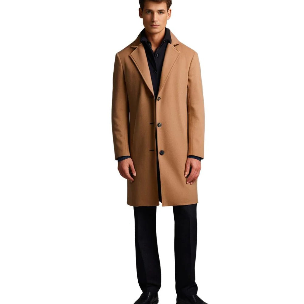 Men's long Belro winter coat with a hood, made of warm, insulated fabric, perfect for cold weather and winter outdoor wear.