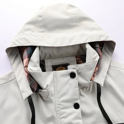 Men's Belro windproof and waterproof outdoor jacket with a hood, featuring a sleek design and durable waterproof fabric for outdoor activities.