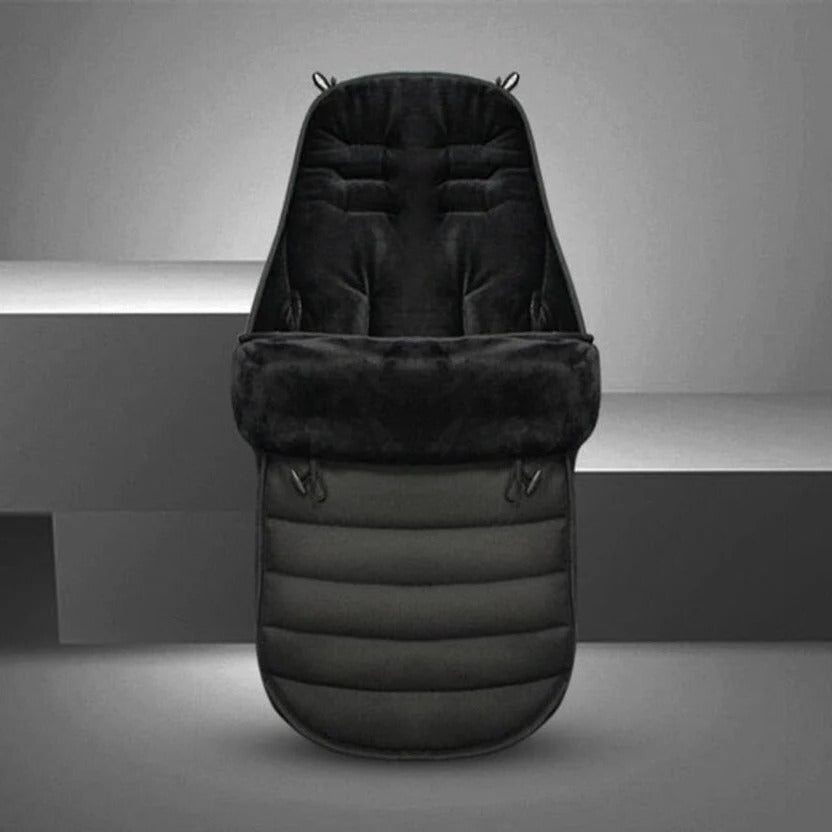 Belro universal baby stroller footmuff in soft, insulated fabric, designed for outdoor use and stroller comfort.