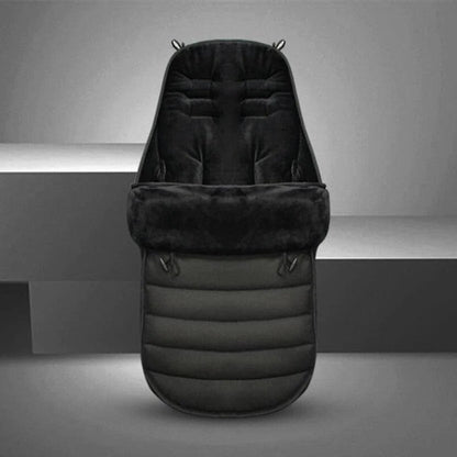 Belro universal baby stroller footmuff in soft, insulated fabric, designed for outdoor use and stroller comfort.