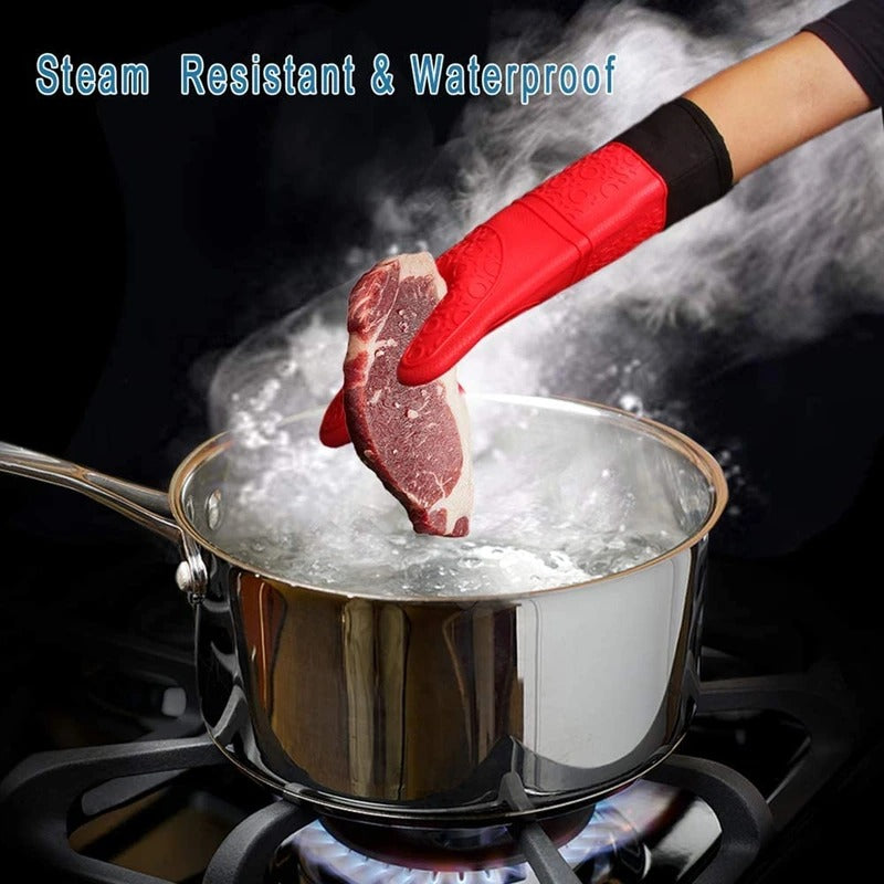 Belro heat-resistant oven gloves, durable kitchen accessories with padded design for safe handling of hot cookware.
