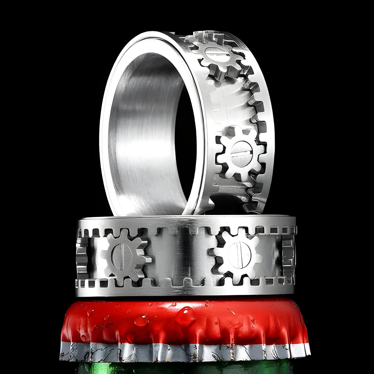 Belro Gear Ring spinner jewelry showing a silver-toned ring with gear design, close-up view of the accessory.