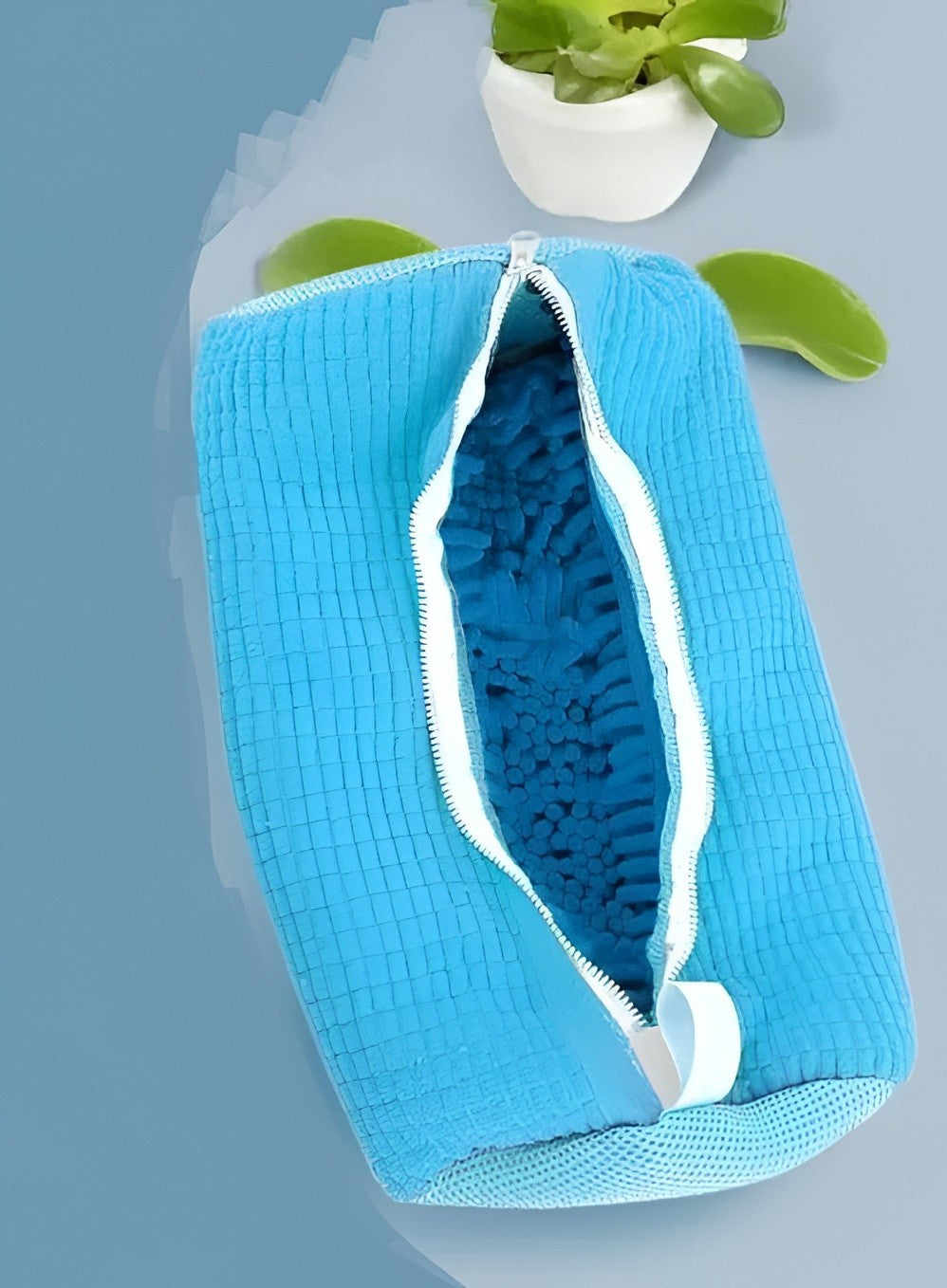 Belro reusable shoe laundry cleaning bag with zipper, designed for washing sneakers and tennis shoes in washing machines.