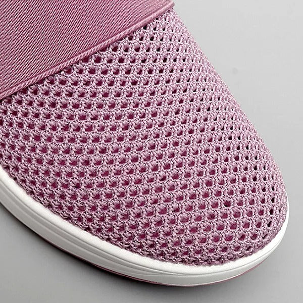 Belro orthopedic wedge sandals with supportive design, featuring comfortable straps and stylish appearance.