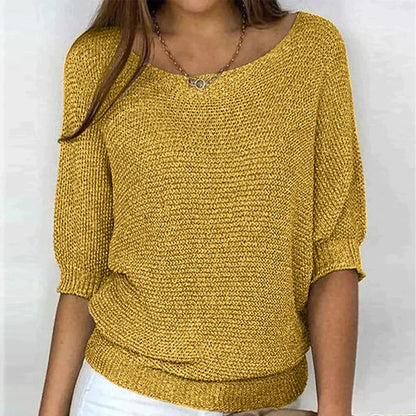 Comfortable Belro sleepwear top in soft fabric, featuring a relaxed fit and stylish design for casual and nighttime wear.