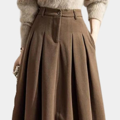 Elegant ladies skirt by Belro featuring a flowing fabric and stylish design, perfect for casual or formal occasions.