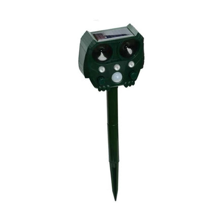 Belro ultrasonic cat repellent device emitting ultrasound and noise for outdoor pest control against cats, foxes, rats, squirrels, and dogs