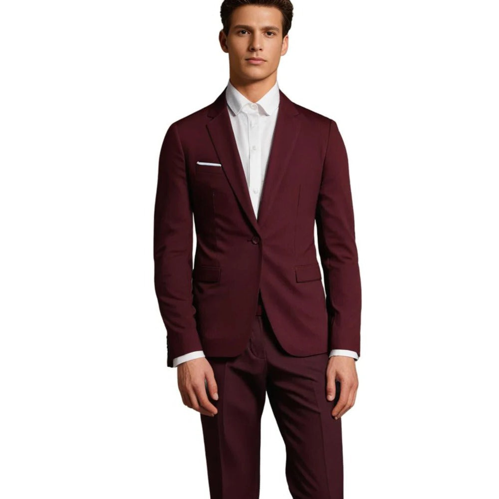 Men's Belro suit with blazer and matching trousers, tailored fit, classic style, navy blue fabric, suitable for formal occasions.