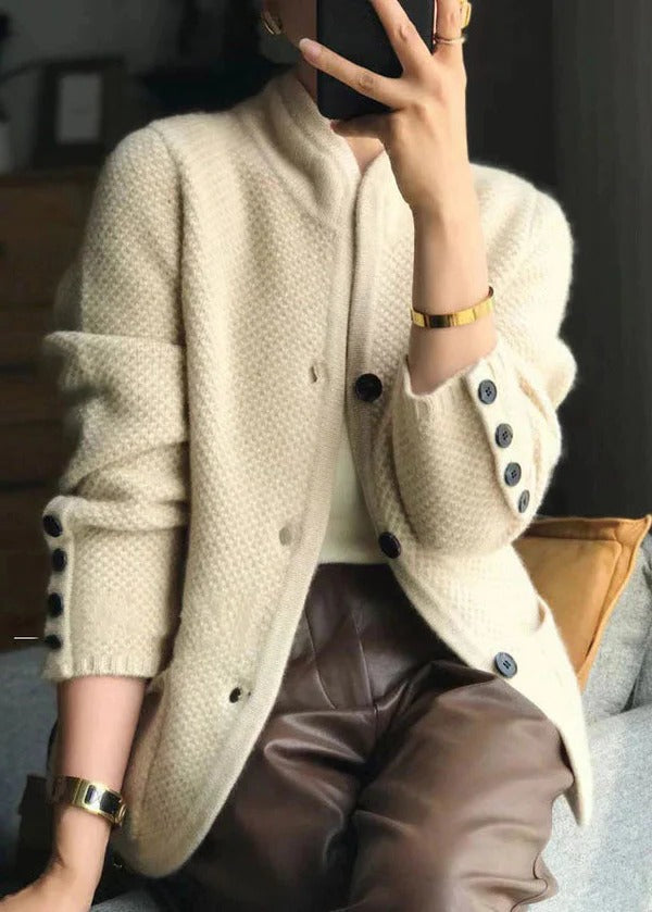 Belro automotive cardigan featuring cozy, warm fabric, perfect for relaxed evenings and casual wear.