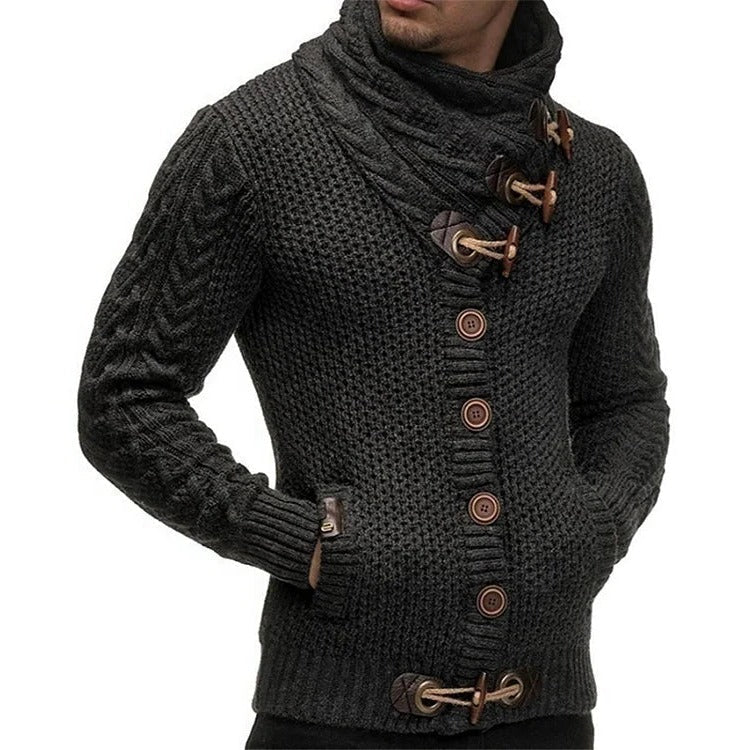 Belro automotive knitted sweater with toggle closure, featuring a cozy, textured design and stylish fastening details.
