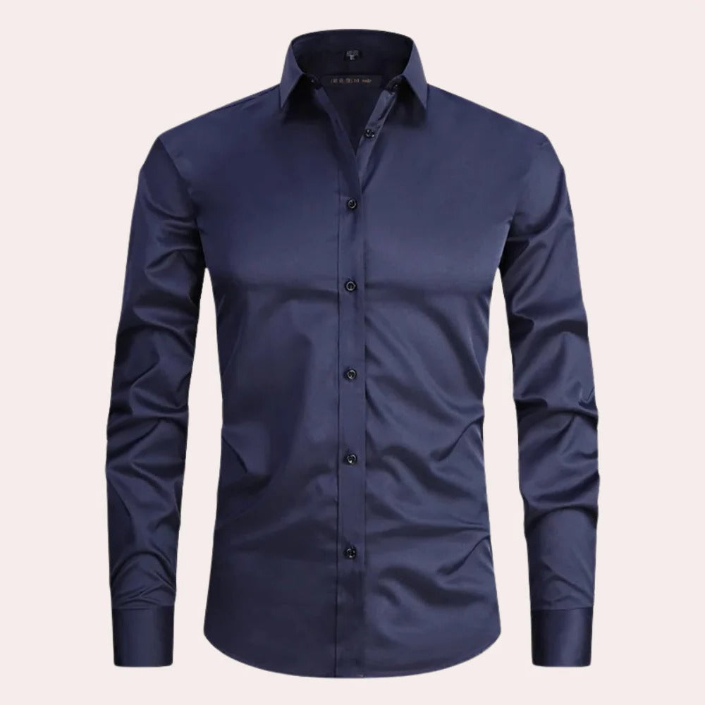 Men's Belro stretch shirt in a classic design, featuring a comfortable fit and soft fabric, displayed on a hanger.