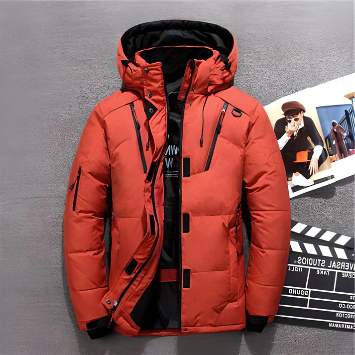 Belro luxurious down jacket in black, featuring a padded design, zip closure, and stylish collar for warm winter wear.