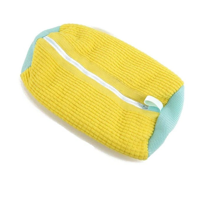 Belro reusable shoe laundry cleaning bag with zipper, designed for washing sneakers and tennis shoes in washing machines.
